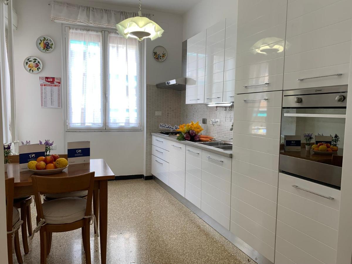 A Casa Dei Miei By Holiday World Genua Buitenkant foto